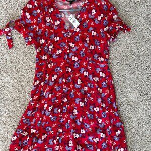 🌺 Express Red Floral Mini Dress – NWT (New with Tags) 🌺